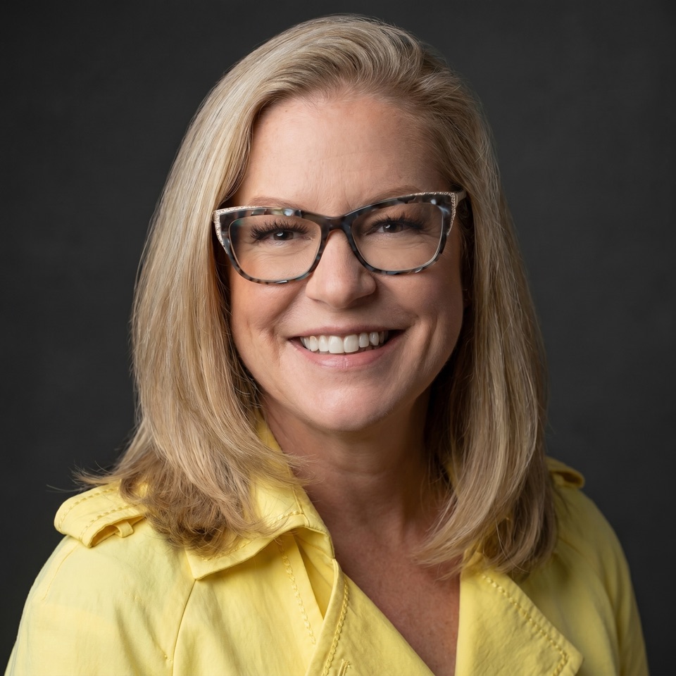 Jennifer Paire headshot